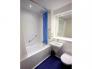 Travelodge Burnley Bathroom