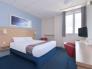 Travelodge Cardiff Central Bedroom