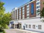 Travelodge Gatwick Airport Central Exterior
