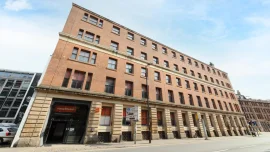 Manchester, 2 star