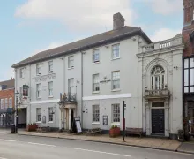 Kings Arms Hotel by Greene King Inns - Westerham