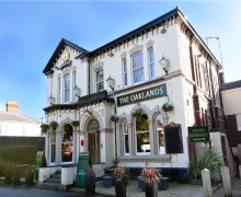 Oaklands by Greene King Inns - Chester