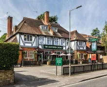 Southern Cross by Greene King Inns - Watford