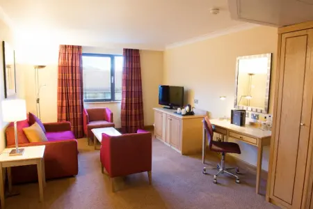 Image of the accommodation - DoubleTree by Hilton Swindon Hotel Swindon Wiltshire SN5 8UZ