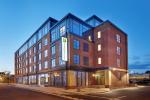 Holiday Inn Express Grimsby DN32 0RA  Hotels in Wellow