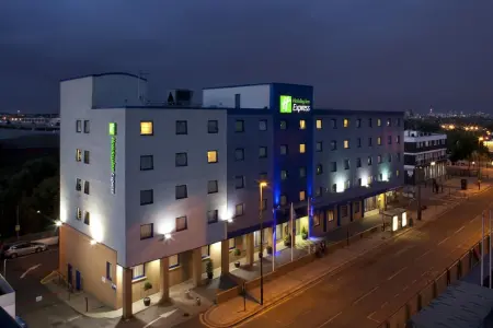 Image of the accommodation - Holiday Inn Express London Park Royal London Greater London W3 6UP