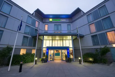 Image of the accommodation - Holiday Inn Express London Stansted Airport Bishops Stortford Hertfordshire CM24 1PY