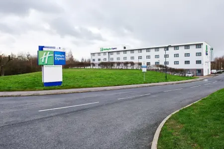 Image of the accommodation - Holiday Inn Express Manchester Airport Manchester Greater Manchester M90 5DL