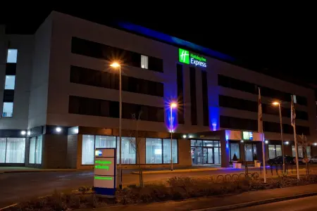Image of the accommodation - Holiday Inn Express Rotherham North Rotherham South Yorkshire S63 7EQ