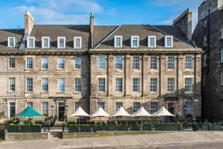 Image of the accommodation - Courtyard by Marriott Edinburgh Edinburgh City of Edinburgh EH1 3AF