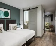 London, 4 star