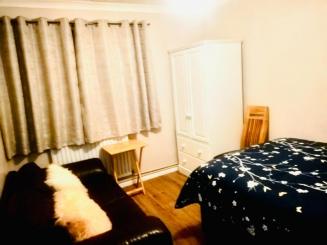 Image of the accommodation - 15 London Rooms with Free Parking London Greater London N13 5RE