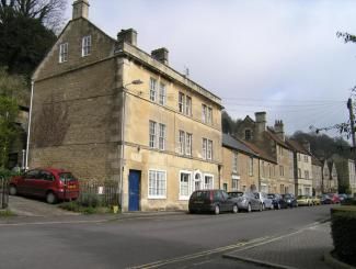 Image of the accommodation - 38 Newtown Bradford-on-Avon Wiltshire BA15 1NG