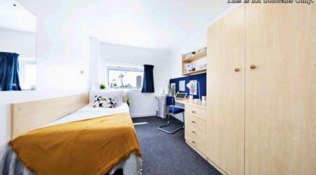 Image of the accommodation - Bright Rooms for STUDENTS Only - Bedford SK Bedford Bedfordshire MK41 9BD