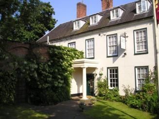 Image of the accommodation - Chapel House Atherstone Warwickshire CV9 1EY