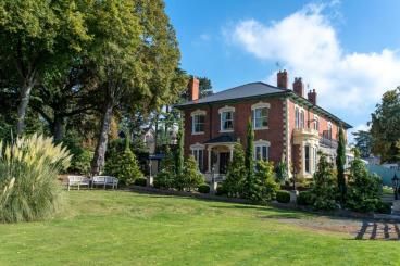 Image of the accommodation - Charades Guest House Hereford Herefordshire HR1 2TJ