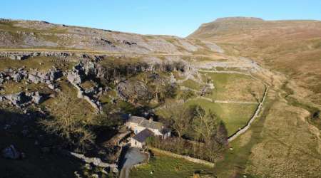 Image of the accommodation - Crina Bottom - Offgrid Mountain Escape in the Yorkshire Dales National Park Ingleton North Yorkshire LA6 3AN
