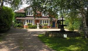Image of the accommodation - Frasers Guest house Wickford Essex SS11 7RF