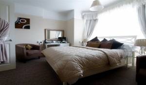 Image of the accommodation - Grosvenor Lodge Guest House Christchurch Dorset BH23 1LN