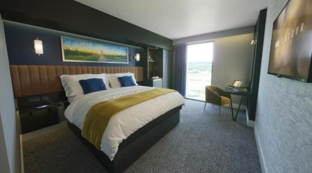 Image of the accommodation - Hotel La Tour Milton Keynes Buckinghamshire MK9 3FP