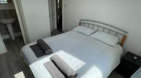 Image of the accommodation - M&C Guest House Birkenhead Merseyside CH42 0HN