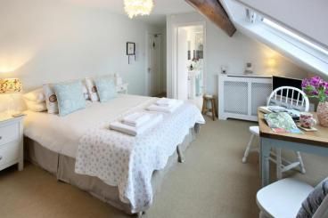 Image of the accommodation - Midsummer House Stratford-upon-Avon Warwickshire CV37 7LN