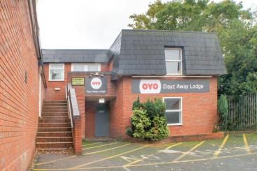 Image of - OYO Dayz Away Lodge
