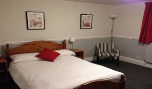 Image of the accommodation - Oak Farm Hotel Cannock Staffordshire WS11 1SB
