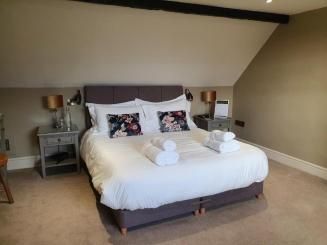Image of the accommodation - Rylands Farm Guest House Wilmslow Cheshire SK9 4LT