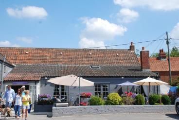 Image of the accommodation - The Angel Inn Warminster Wiltshire BA12 0AG