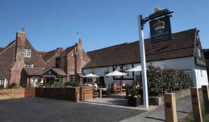 Image of the accommodation - The Crown Inn Southampton Hampshire SO32 1AF