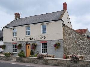 Image of the accommodation - The Five Dials Inn Ilminster Somerset TA19 9QH
