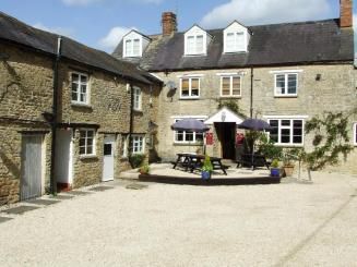 Image of the accommodation - The Fox Inn Bicester Oxfordshire OX27 7JW