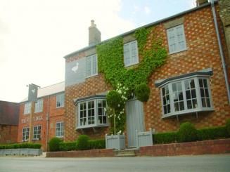 Image of the accommodation - The Fuzzy Duck Newbold-on-Stour Warwickshire CV37 8DD