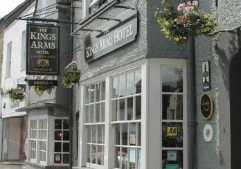 Image of the accommodation - The Kings Arms Hotel Malmesbury Wiltshire SN16 9AA