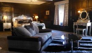 Image of the accommodation - The Pied Bull Chester Cheshire CH1 2HQ