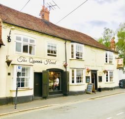 Image of - The Queens Head Pub and Hotel