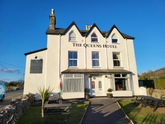 Image of - The Queens Hotel Harlech