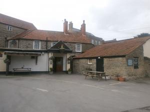 Image of the accommodation - The Swan Hotel Almondsbury City of Bristol BS32 4AA