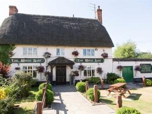 Image of the accommodation - The White Hart Swindon Wiltshire SN4 9JX