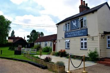 Image of the accommodation - The White Hart Bed And Breakfast Ingatestone Essex CM4 9JX