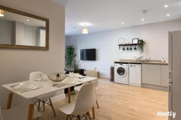 Image of the accommodation - Wesley Gate Apartments by Hostly Reading Berkshire RG1 4AP