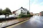 Avalon Guest House - Leeds