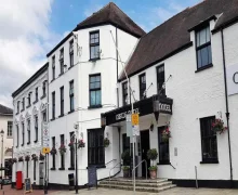 Castle Hotel - Neath