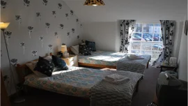 College Guest House - Haverfordwest