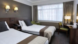 Cresta Court Hotel - Altrincham