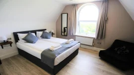 Hotel Tia - Anfield, Liverpool