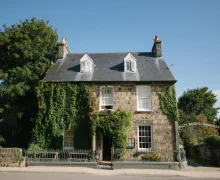 Llys Meddyg - Newport