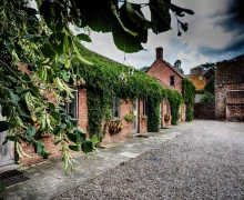 Maunsel House - North Newton