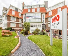 OYO Stade Court Hotel - Hythe